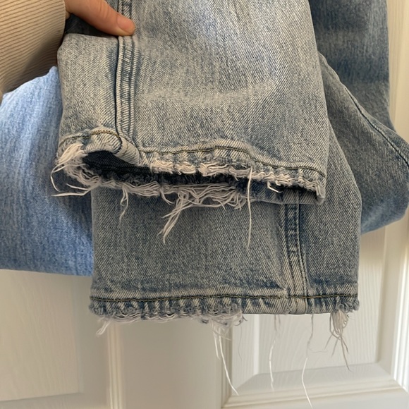 Abercrombie Ultra High Rise 90s Straight Jean in Medium With Criss-Cross Waist - Picture 7 of 9